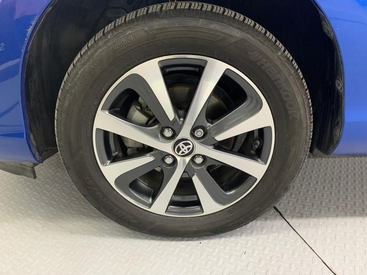 Toyota PRIUS Arriba 9