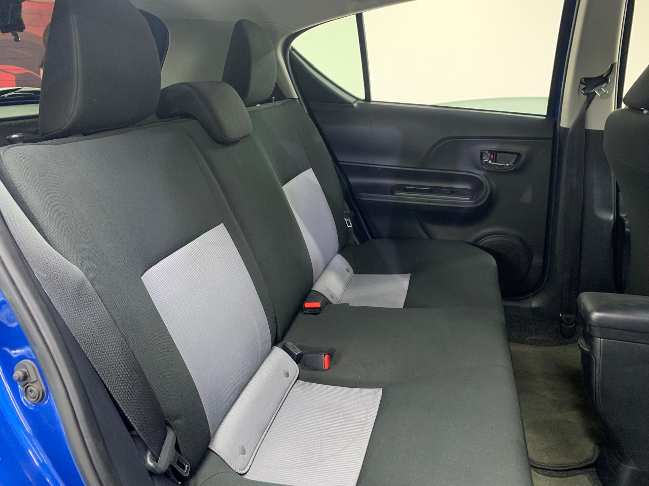 Toyota PRIUS Asientos 21