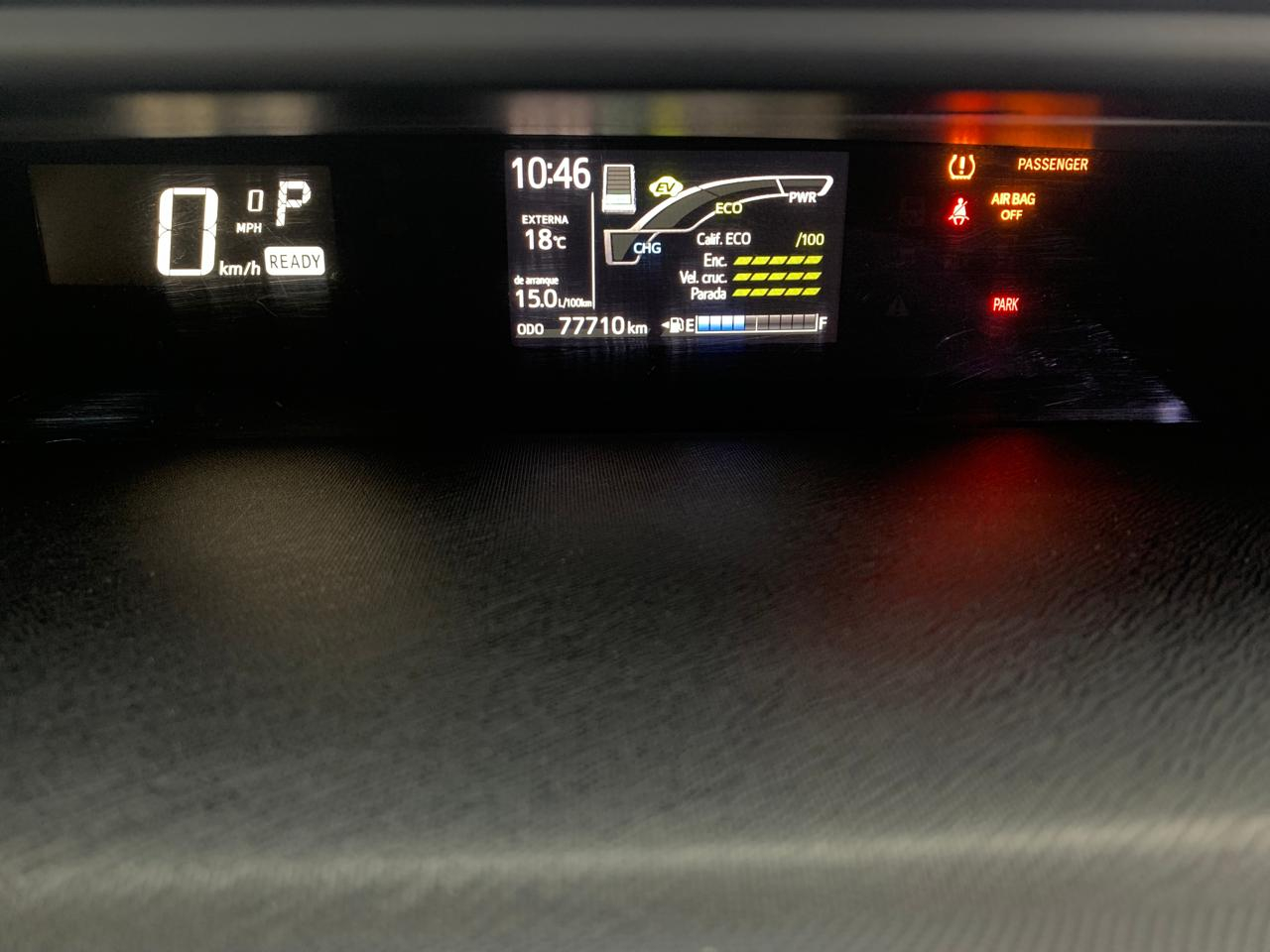 Toyota PRIUS Atrás 16