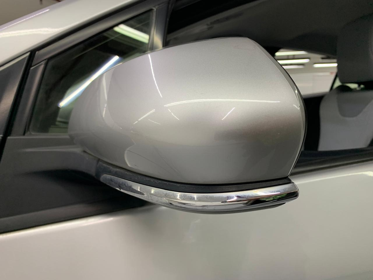 Toyota PRIUS Frente 12