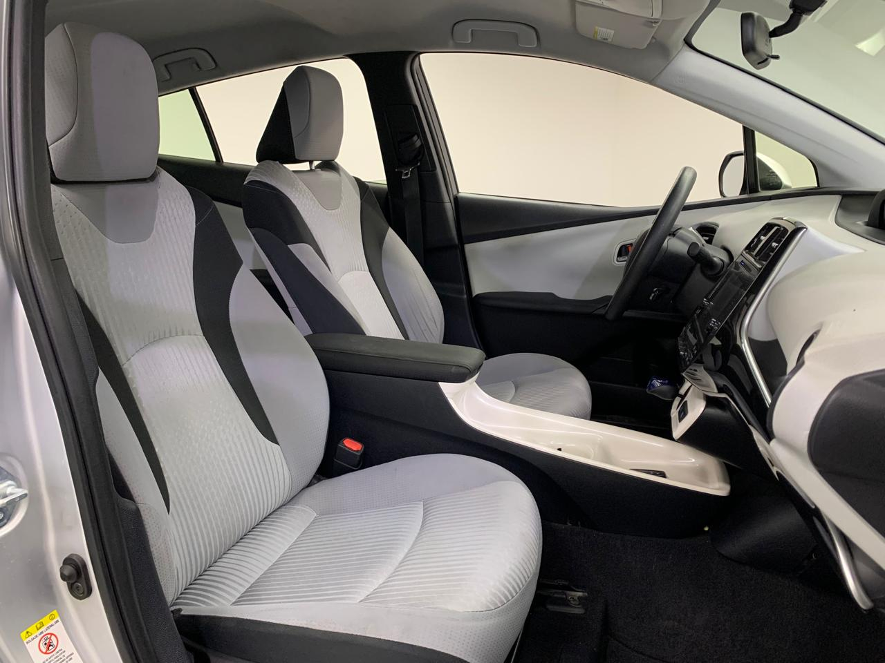 Toyota PRIUS Llantas 22