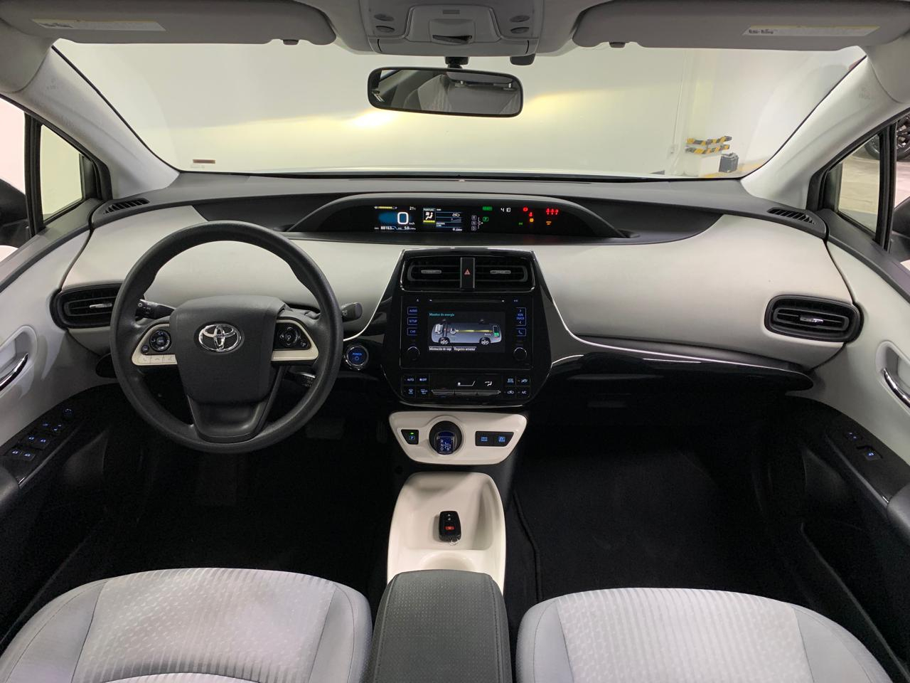 Toyota PRIUS Arriba 13