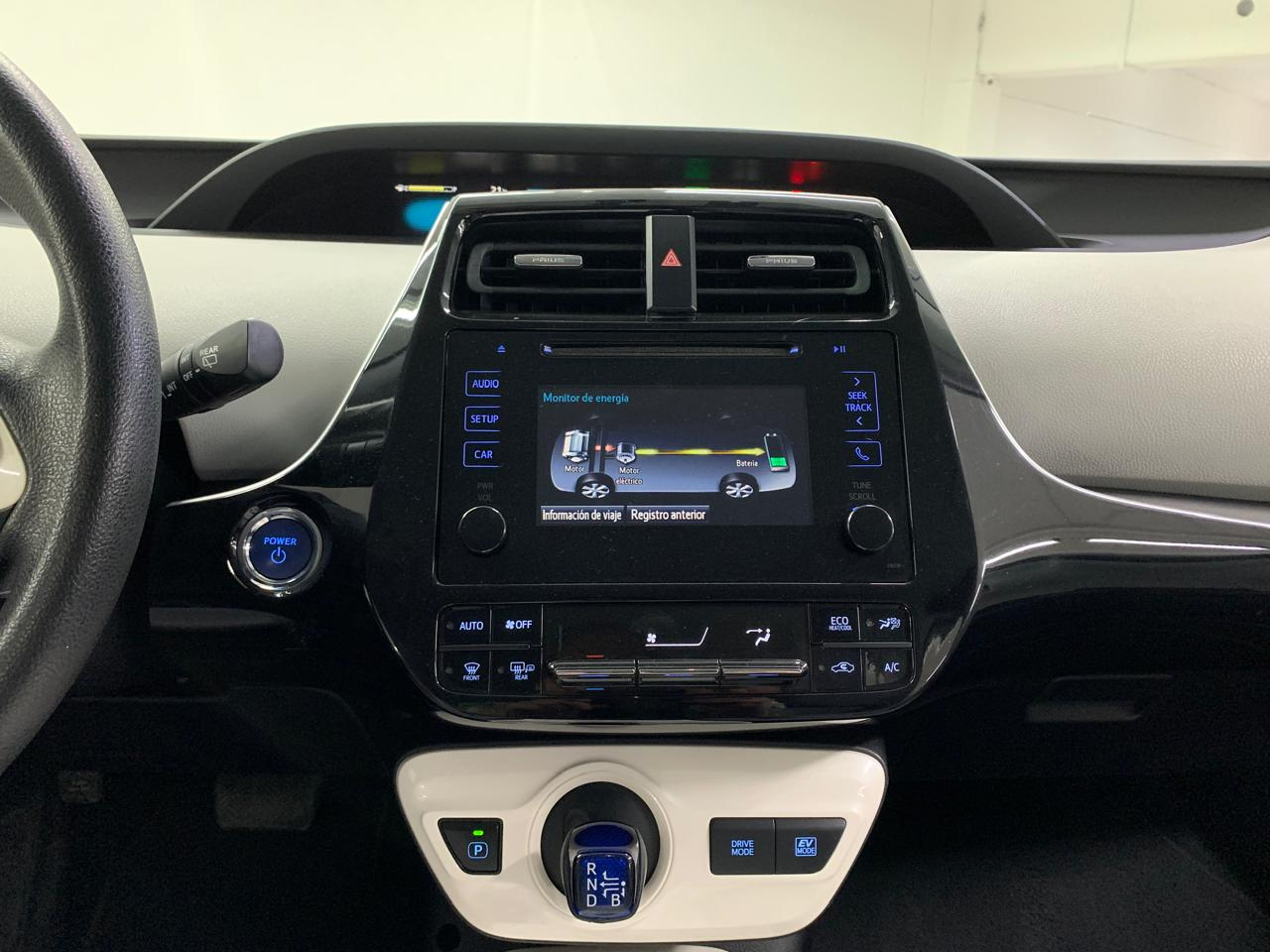 Toyota PRIUS Lateral izquierdo 17