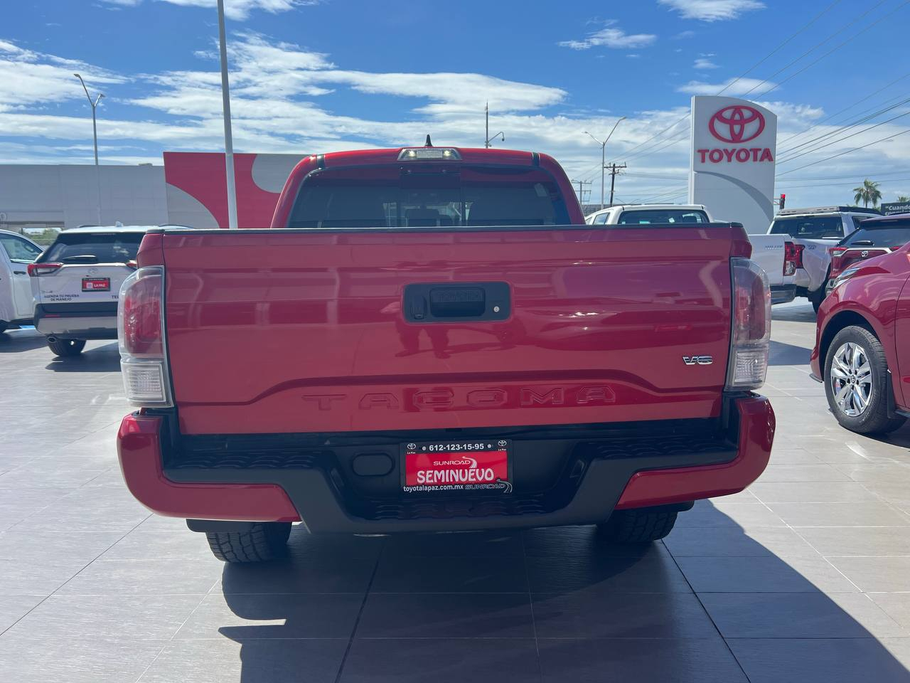 Toyota TACOMA Lateral izquierdo 5