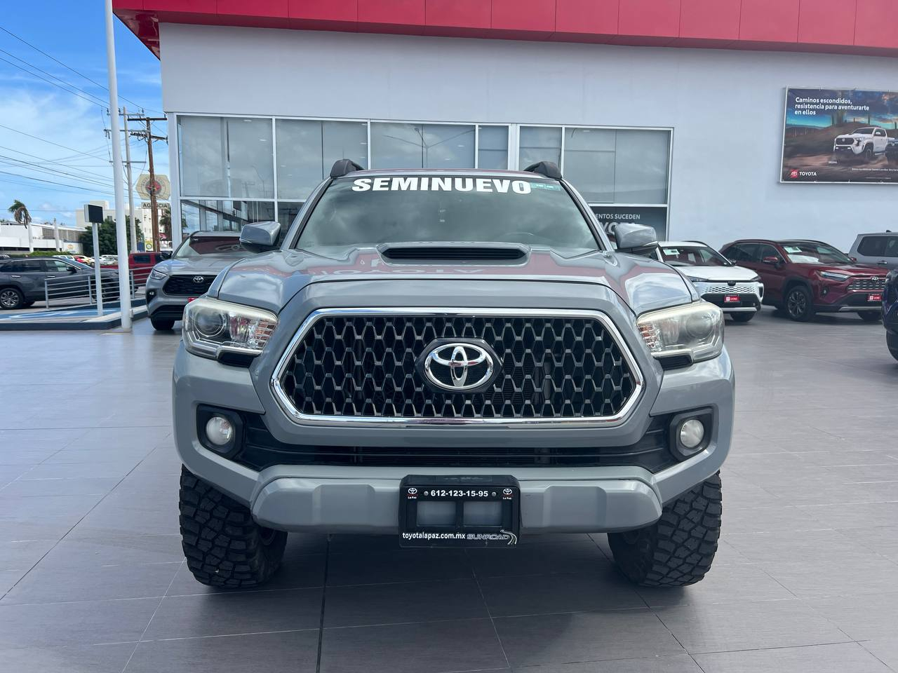 Toyota TACOMA Lateral derecho 2
