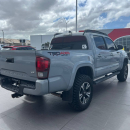 Toyota TACOMA Interior 5