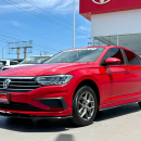 Volkswagen JETTA Lateral izquierdo 2