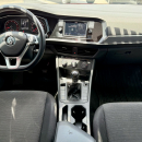Volkswagen JETTA Interior 7