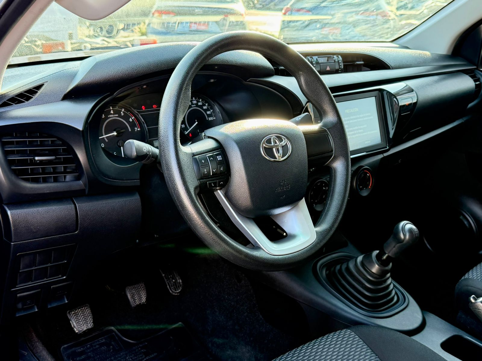 Toyota HILUX Llantas 10