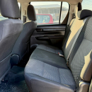 Toyota HILUX Interior 12