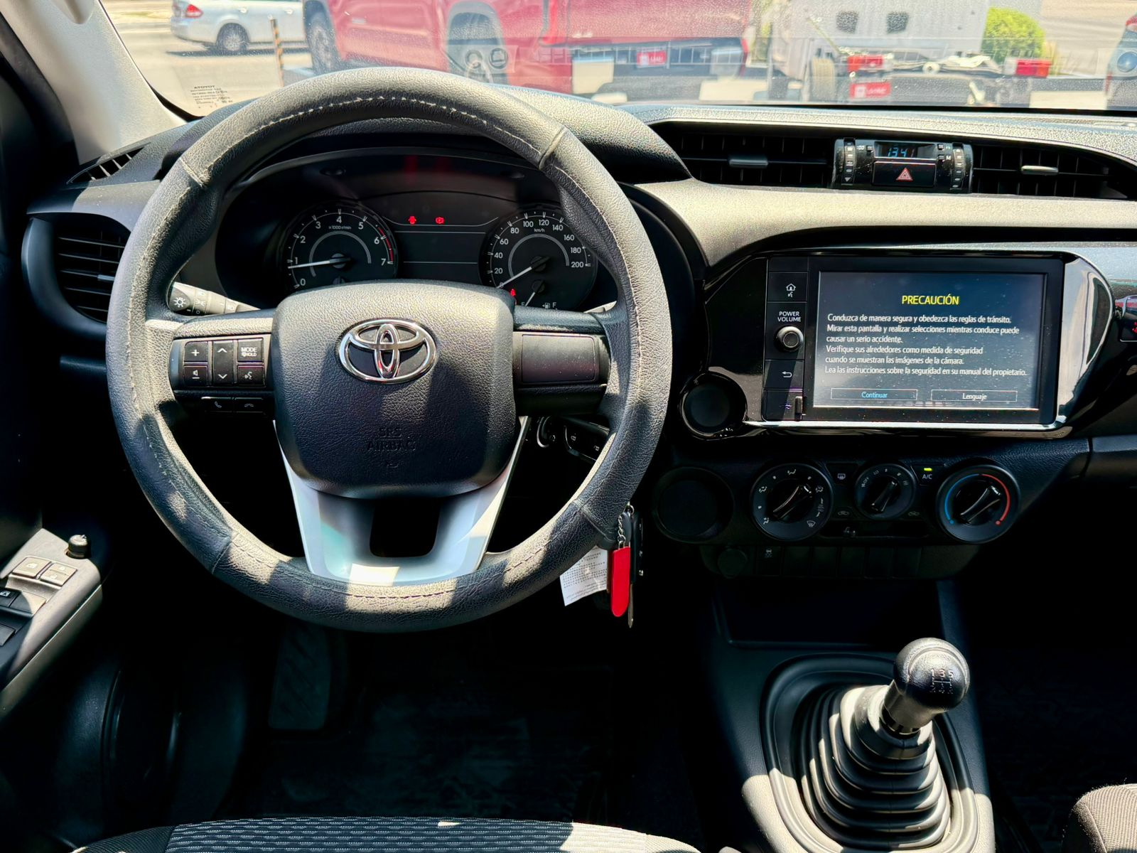 Toyota HILUX Llantas 7