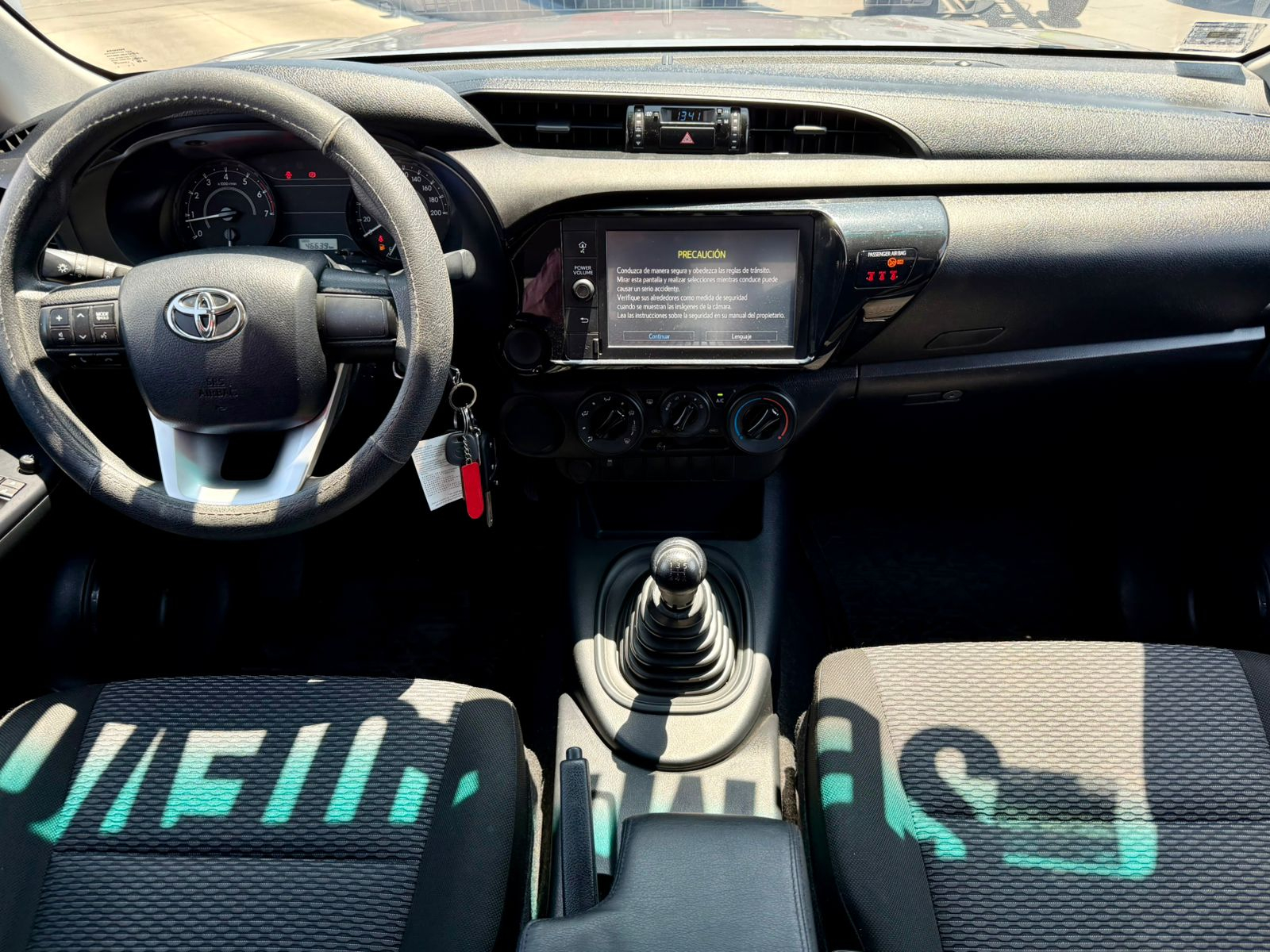 Toyota HILUX Asientos 9