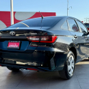 Toyota YARIS Arriba 10