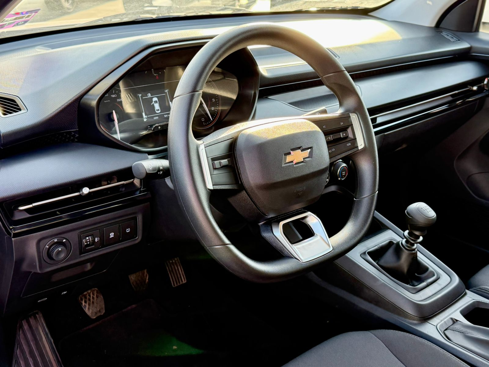 Chevrolet AVEO Lateral izquierdo 9