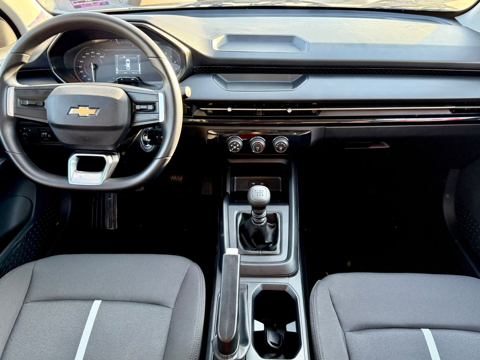 Chevrolet AVEO Frente 7
