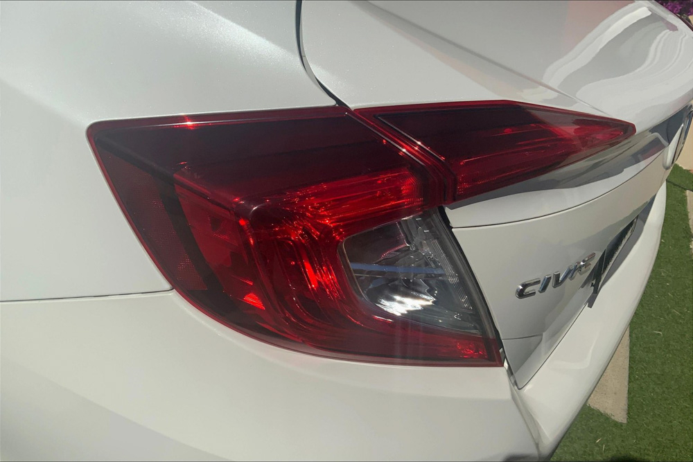 Honda CIVIC Arriba 12