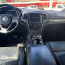 Jeep GRAND CHEROKEE Interior 22