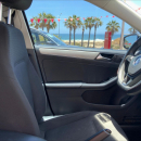 Volkswagen JETTA Lateral derecho 27
