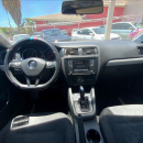 Volkswagen JETTA Lateral derecho 21