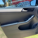 Volkswagen JETTA Interior 23