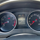 Volkswagen JETTA Lateral derecho 28