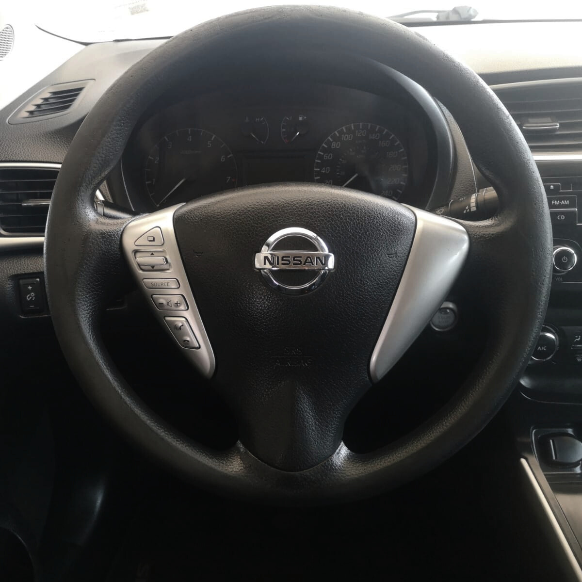 Nissan Sentra 4 pts. Sense, TM6, a/ac., RA-16 2018