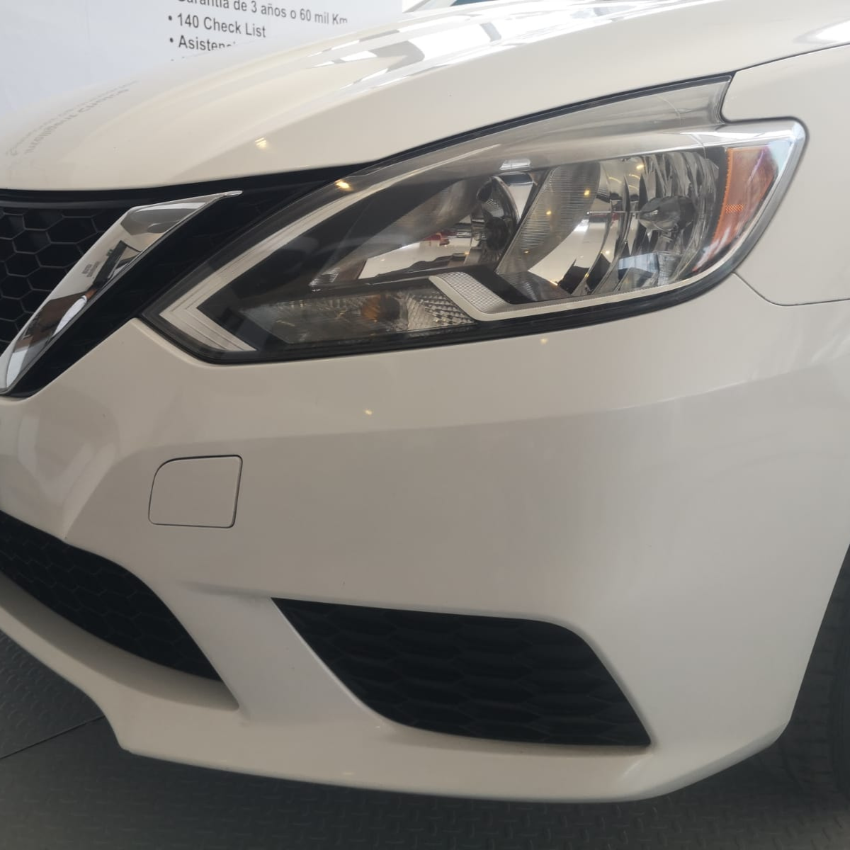 Nissan Sentra 4 pts. Sense, TM6, a/ac., RA-16 2018