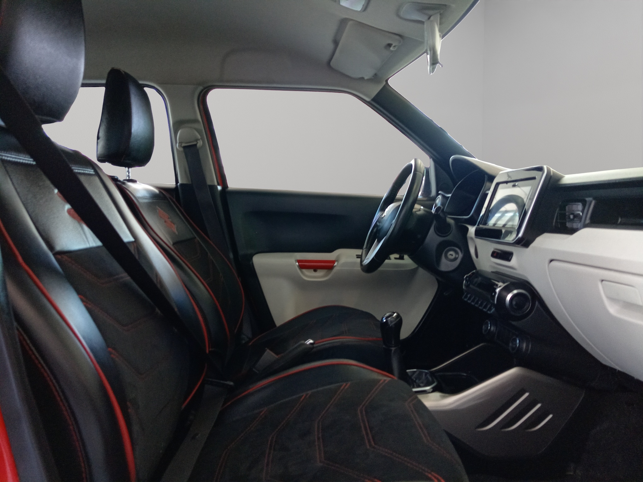 Suzuki Ignis 5 pts. GLX, 1.2l, TM5, a/ac. Aut., VE, RA-16 2018