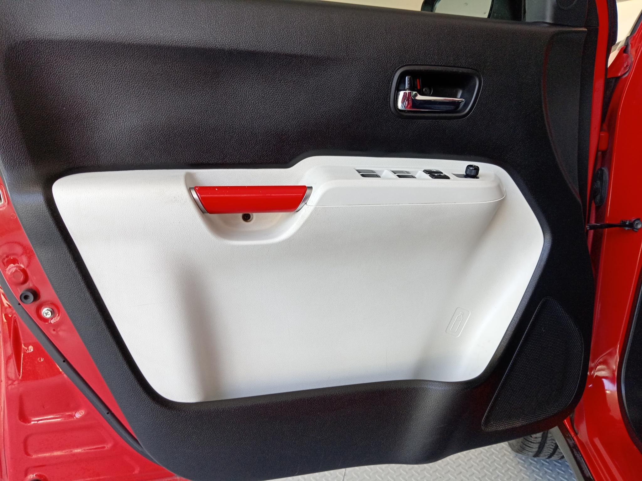 Suzuki Ignis 5 pts. GLX, 1.2l, TM5, a/ac. Aut., VE, RA-16 2018