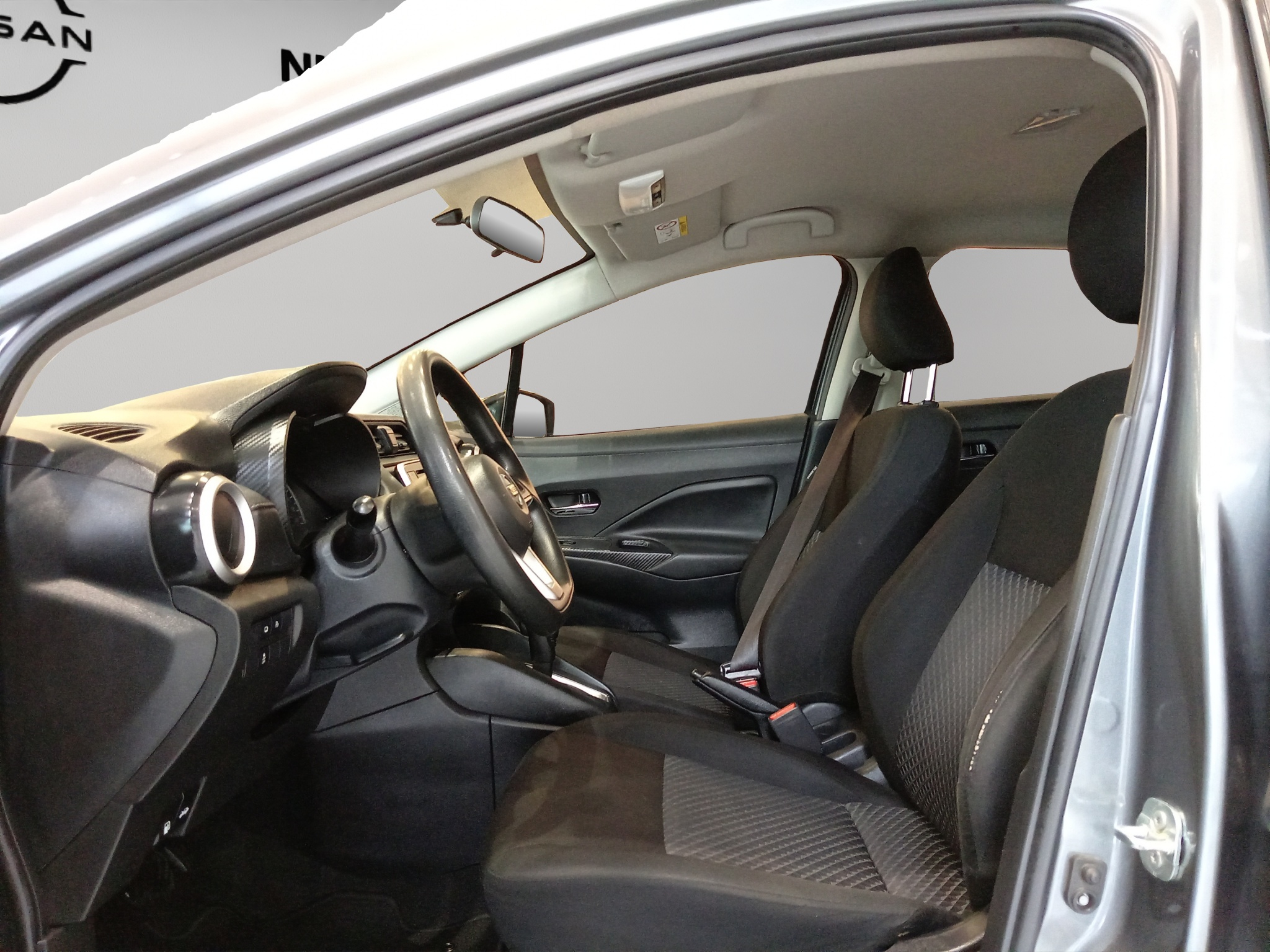 Nissan Versa 4 pts. Sense, TM5, a/ac., VE, R-15 (línea anterior) 2022