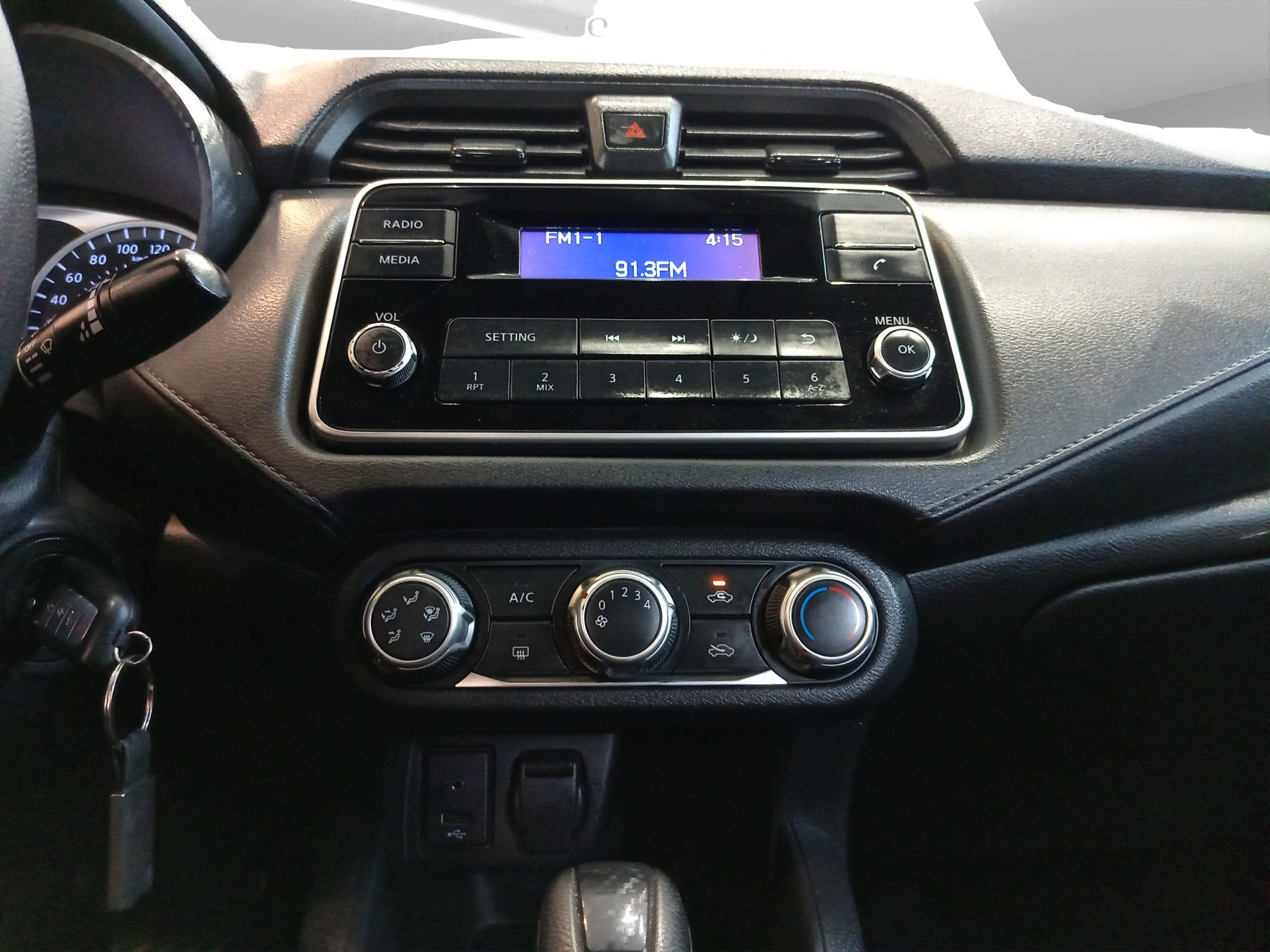 Nissan Versa 4 pts. Sense, TM5, a/ac., VE, R-15 (línea anterior) 2022