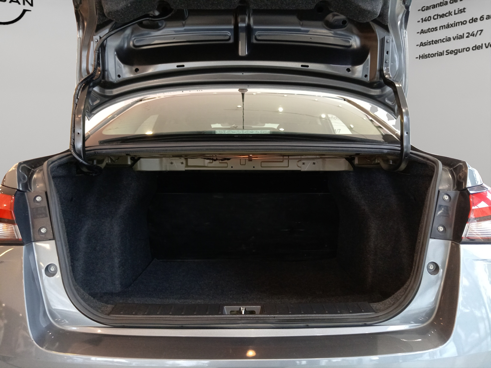 Nissan Versa 4 pts. Sense, TM5, a/ac., VE, R-15 (línea anterior) 2022