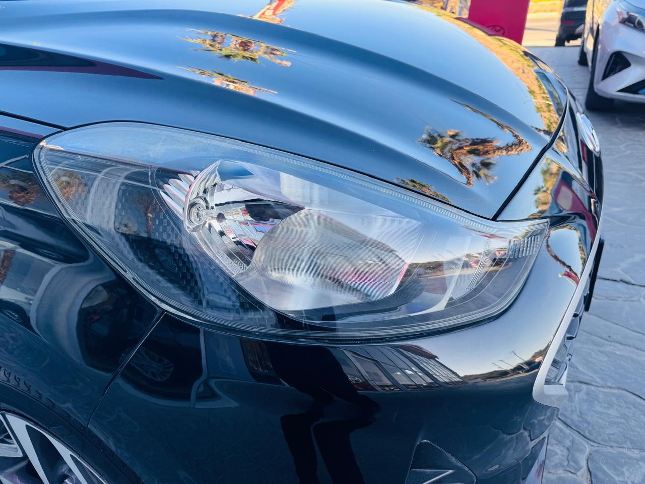 Hyundai Grand i10 Interior 8