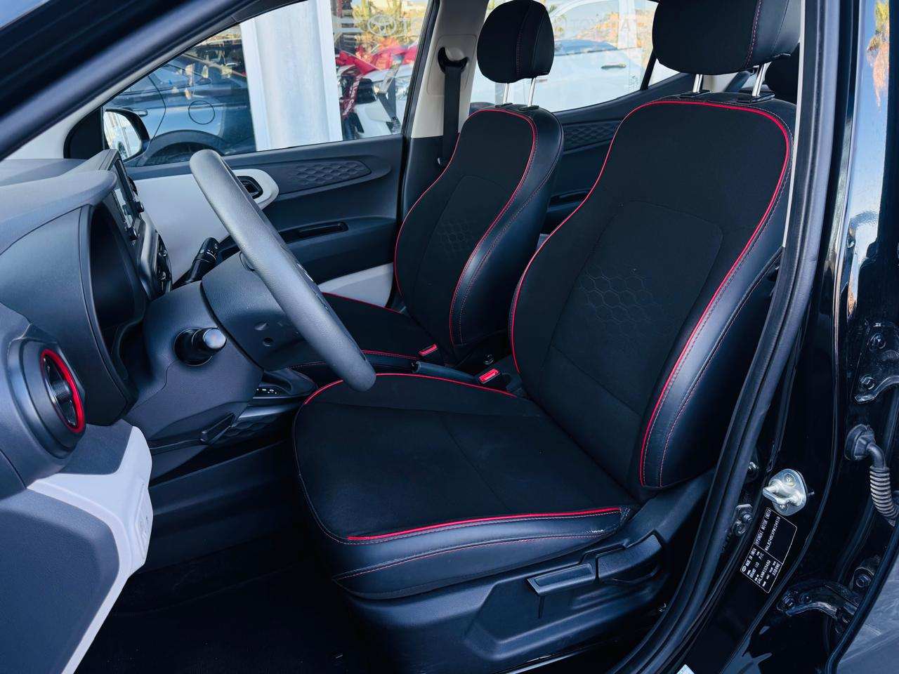 Hyundai Grand i10 Llantas 11