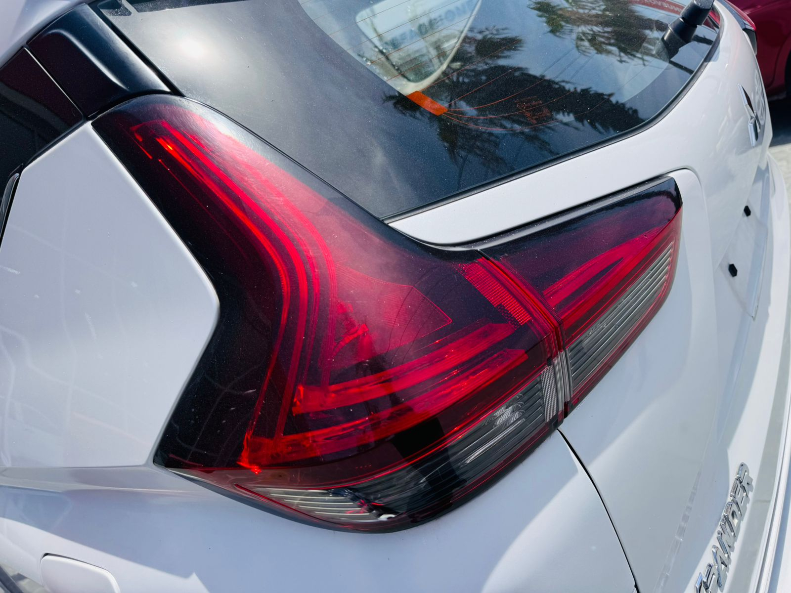 Mitsubishi XPANDER Lateral izquierdo 7