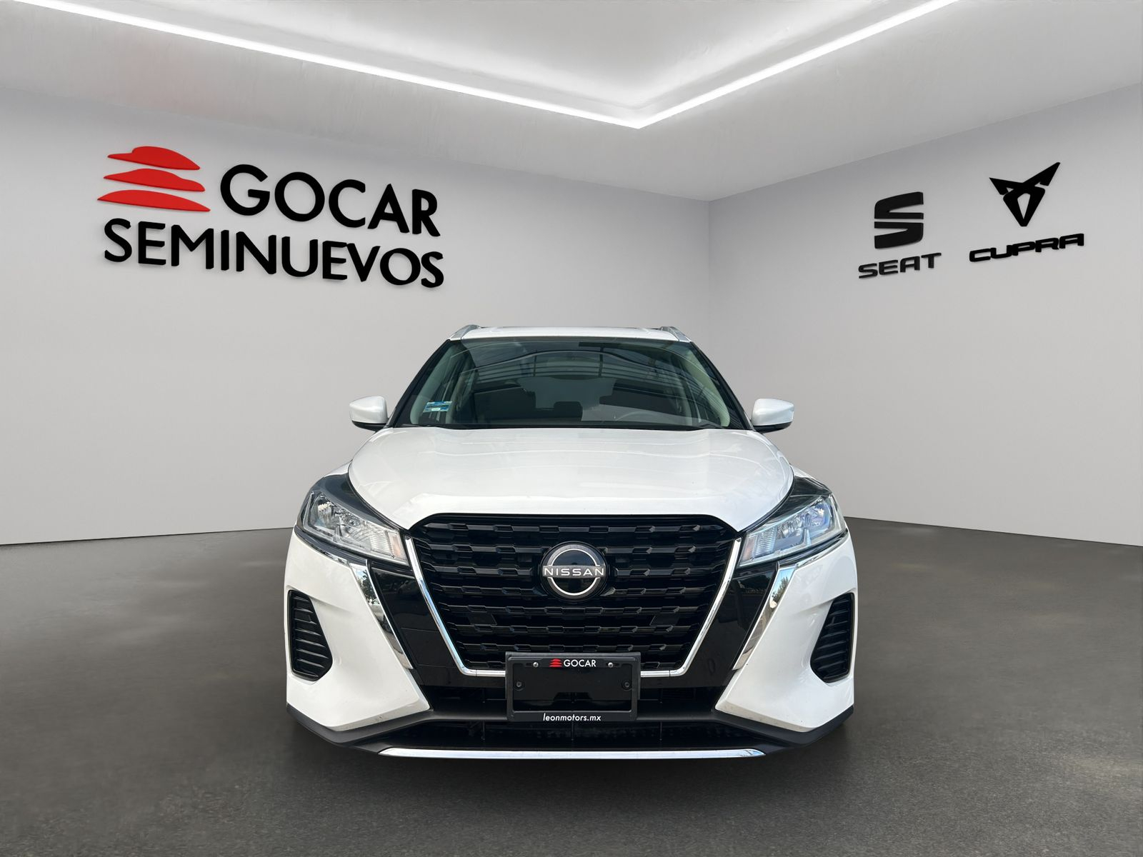 NISSAN KICKS Lateral izquierdo 8