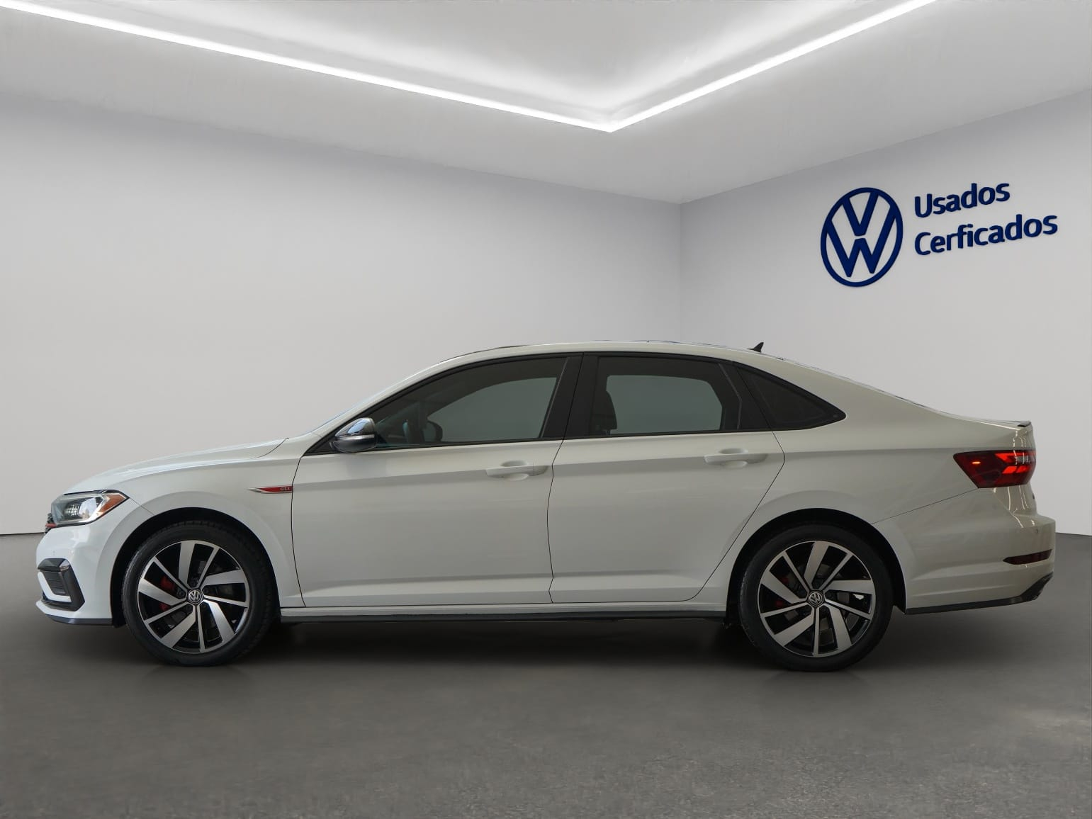 VOLKSWAGEN JETTA Lateral izquierdo 2