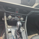 VOLKSWAGEN JETTA Atrás 13