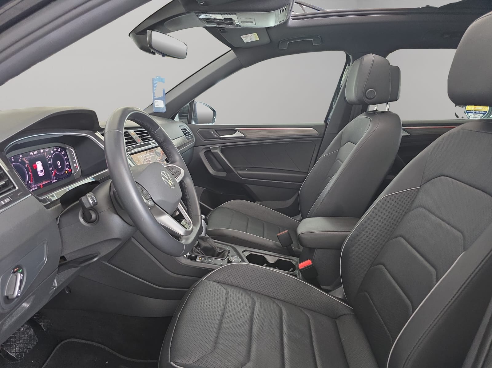 VOLKSWAGEN TIGUAN Lateral izquierdo 6