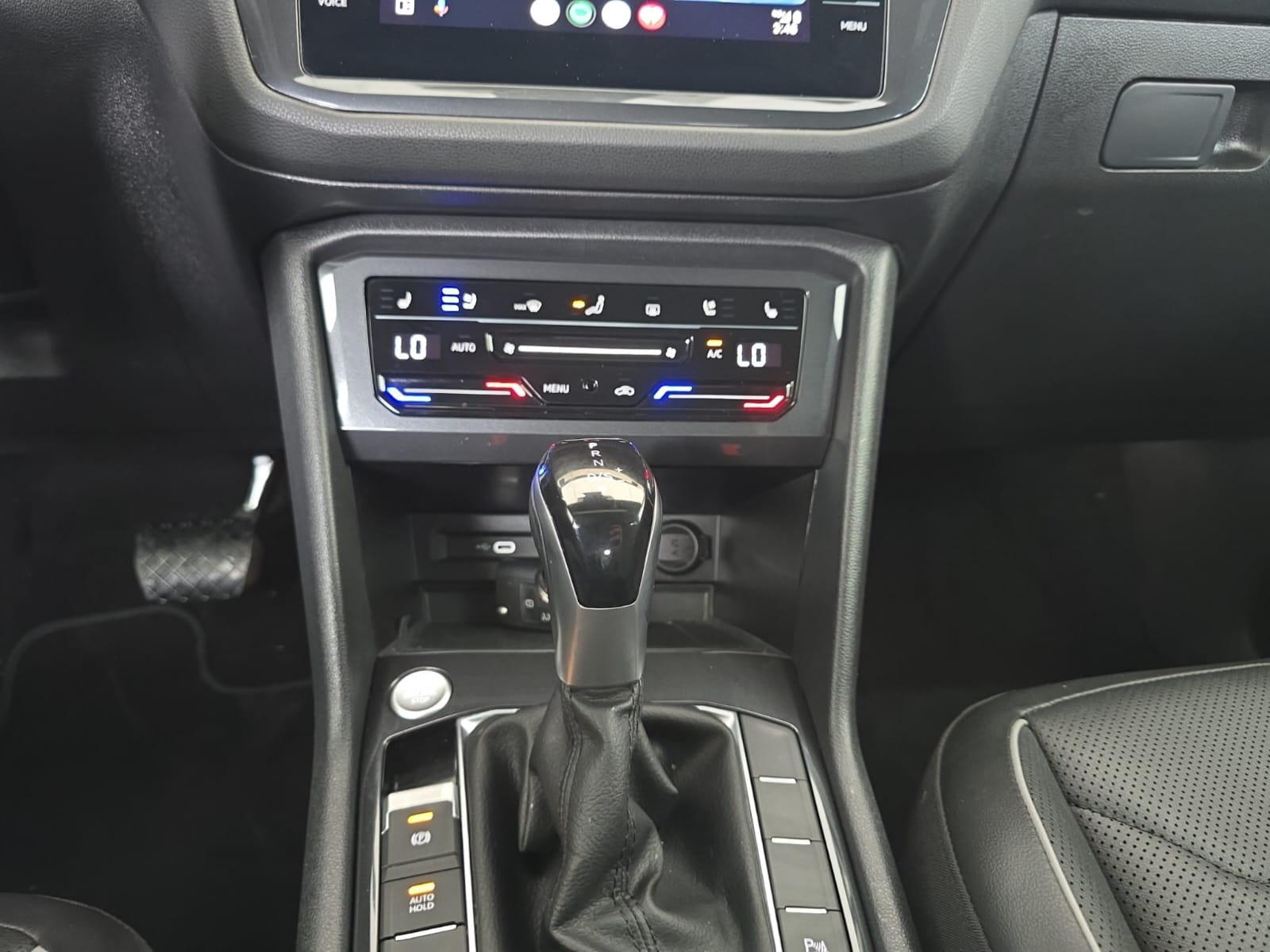VOLKSWAGEN TIGUAN Atrás 12