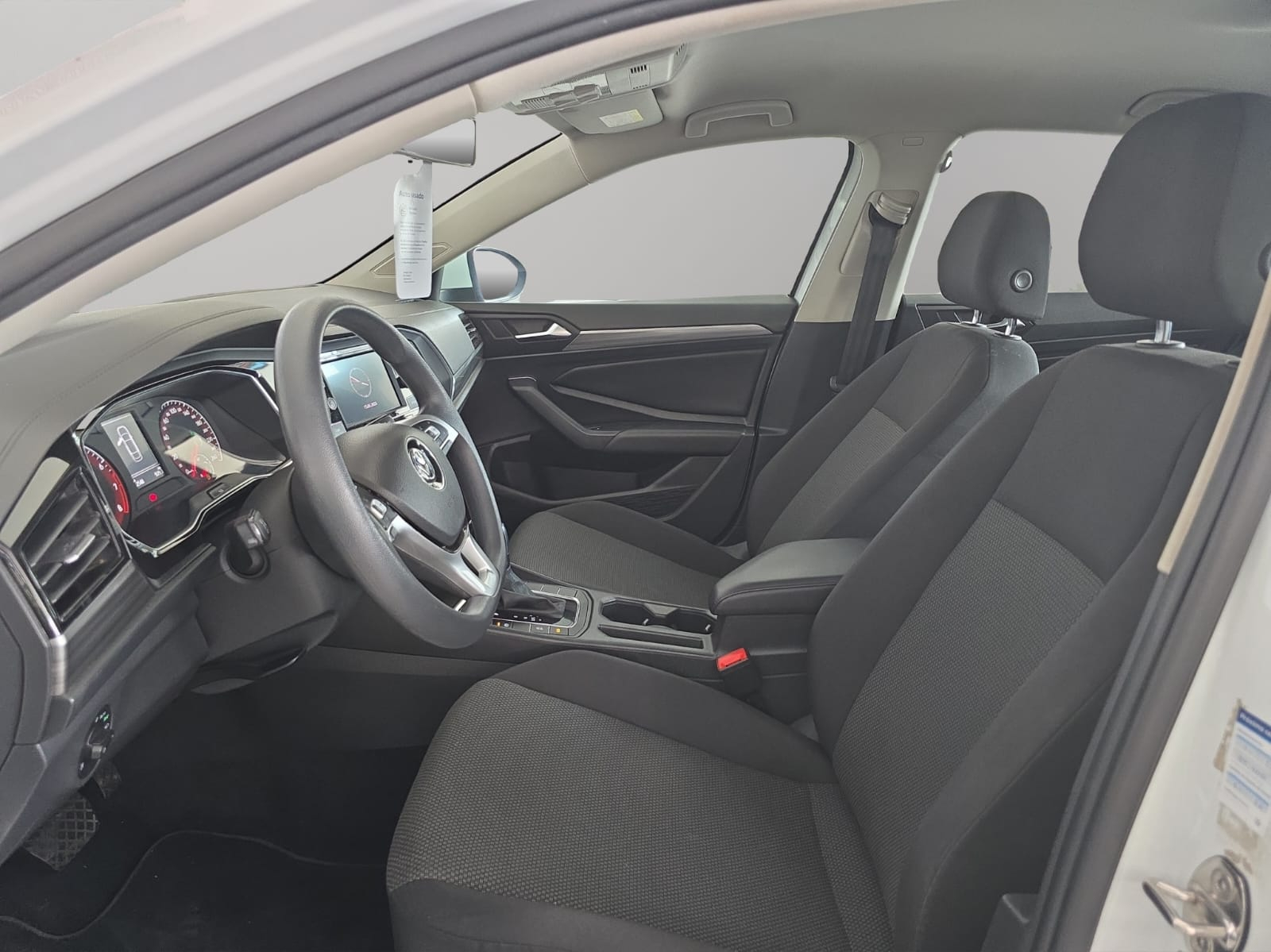 VOLKSWAGEN JETTA Interior 7