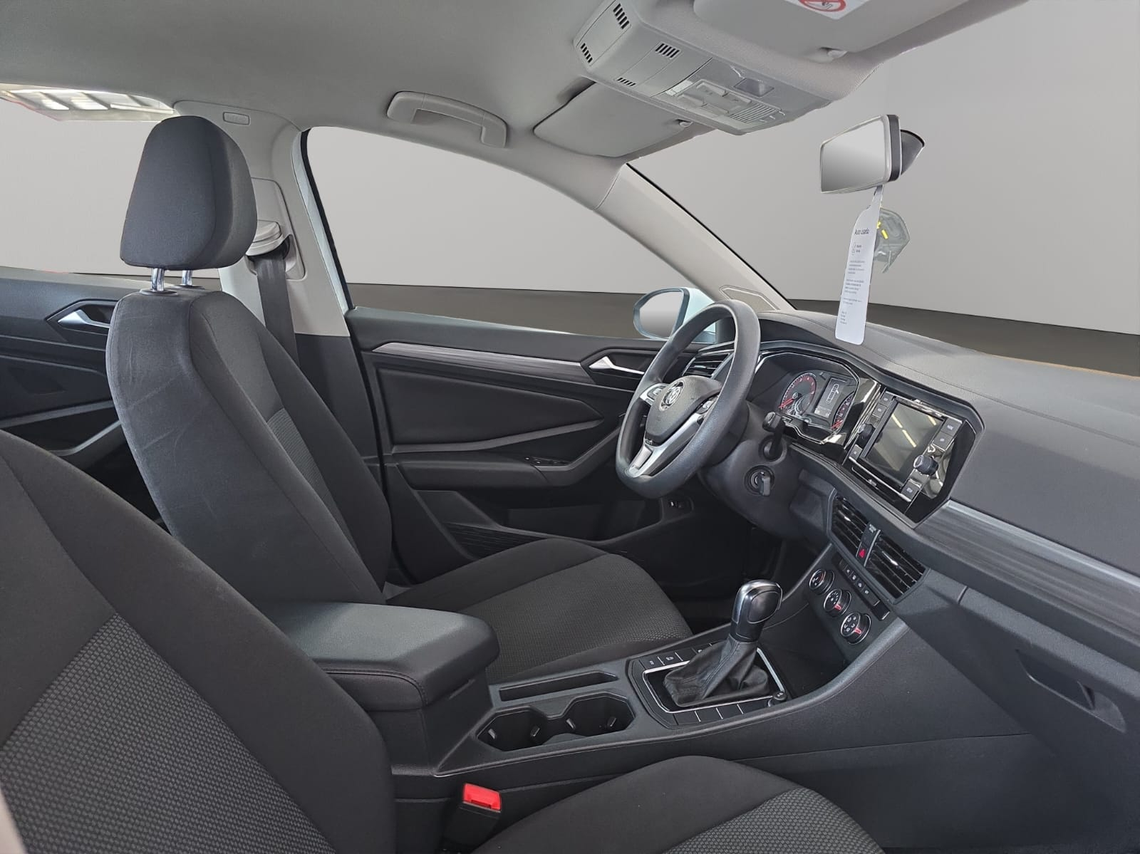 VOLKSWAGEN JETTA Arriba 17