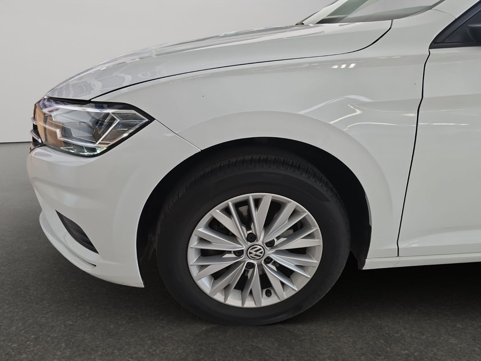 VOLKSWAGEN JETTA Asientos 21