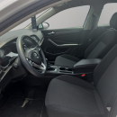 VOLKSWAGEN JETTA Interior 24