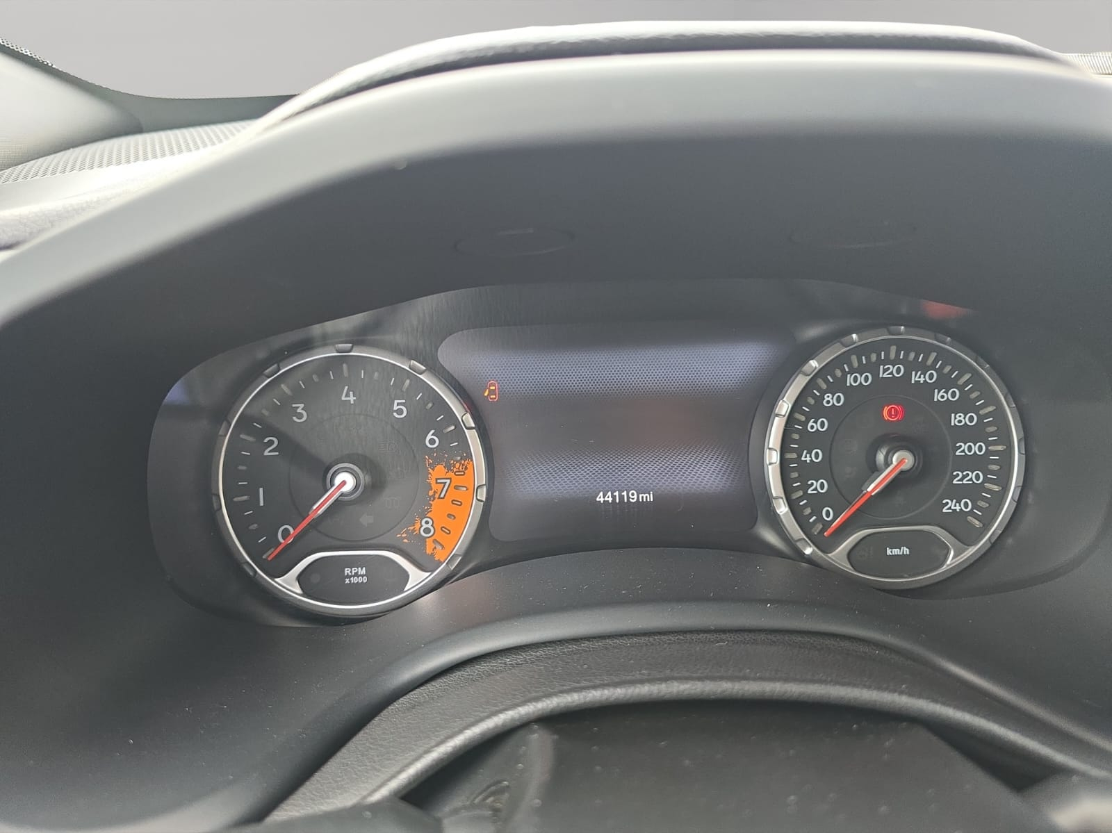 JEEP RENEGADE Lateral derecho 12