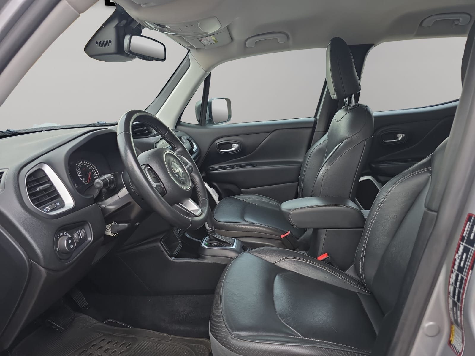 JEEP RENEGADE Interior 20