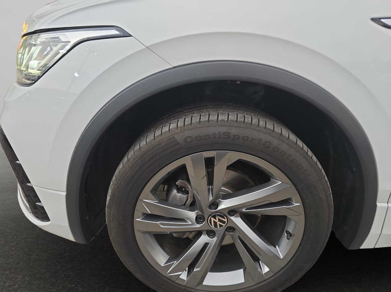 VOLKSWAGEN TIGUAN Lateral derecho 19