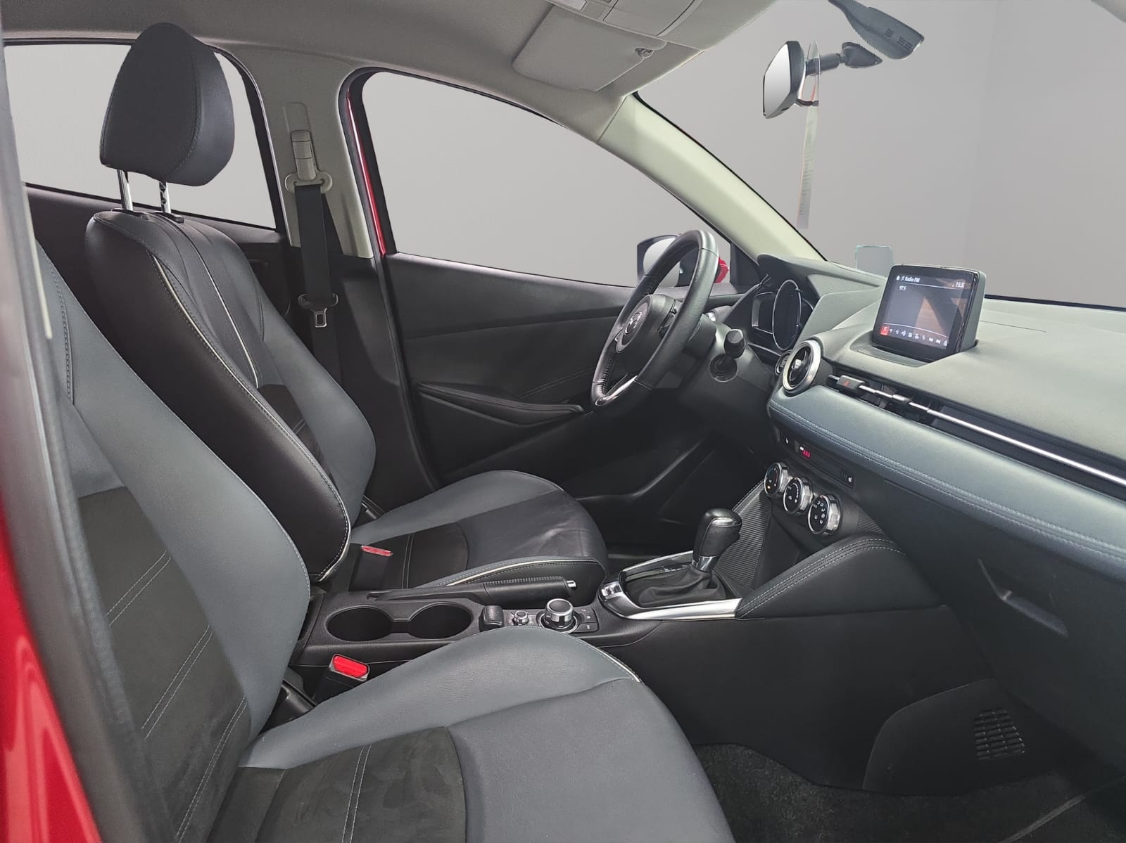MAZDA MAZDA 2 Asientos 19