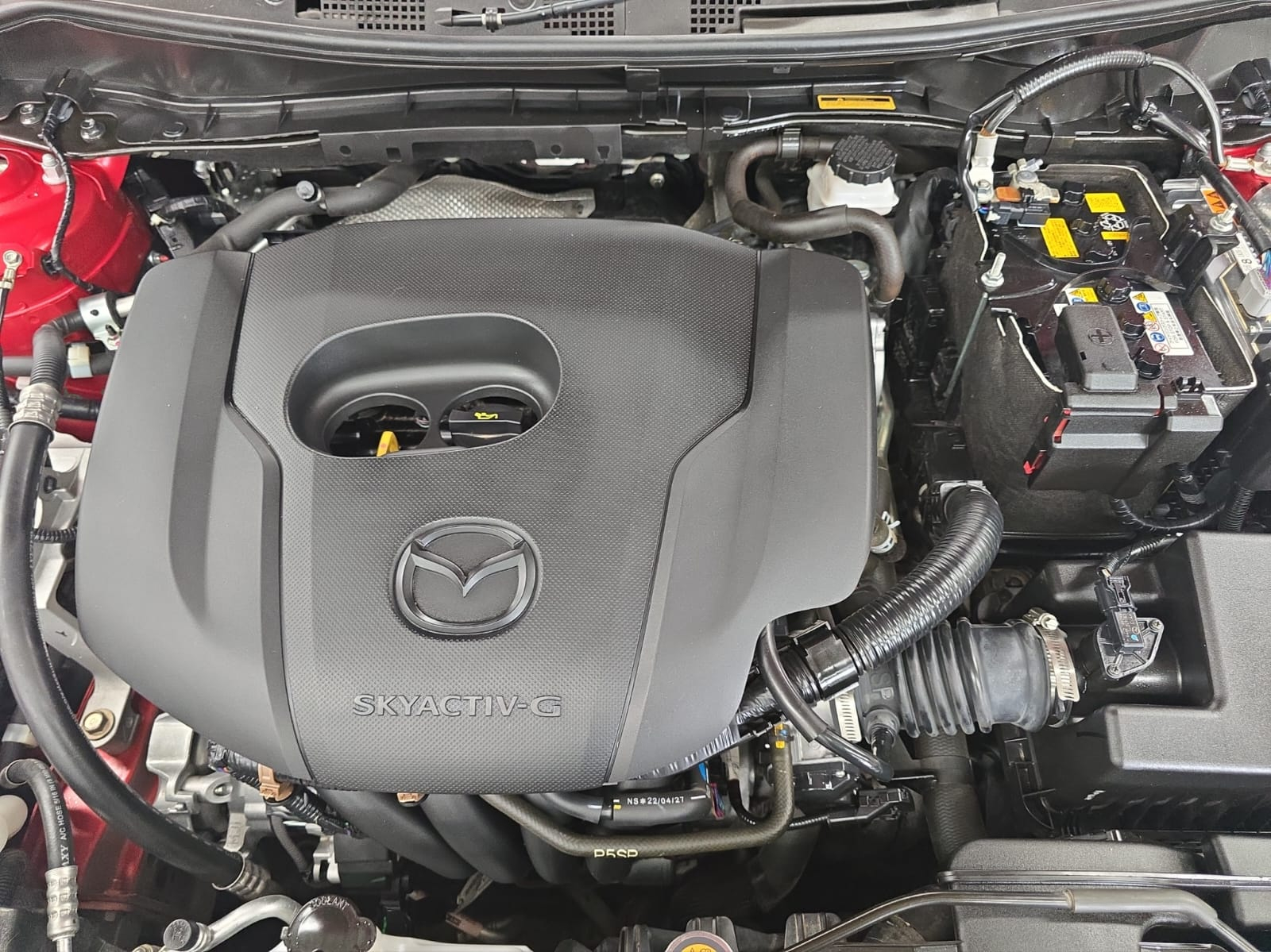MAZDA MAZDA 2 Lateral izquierdo 29