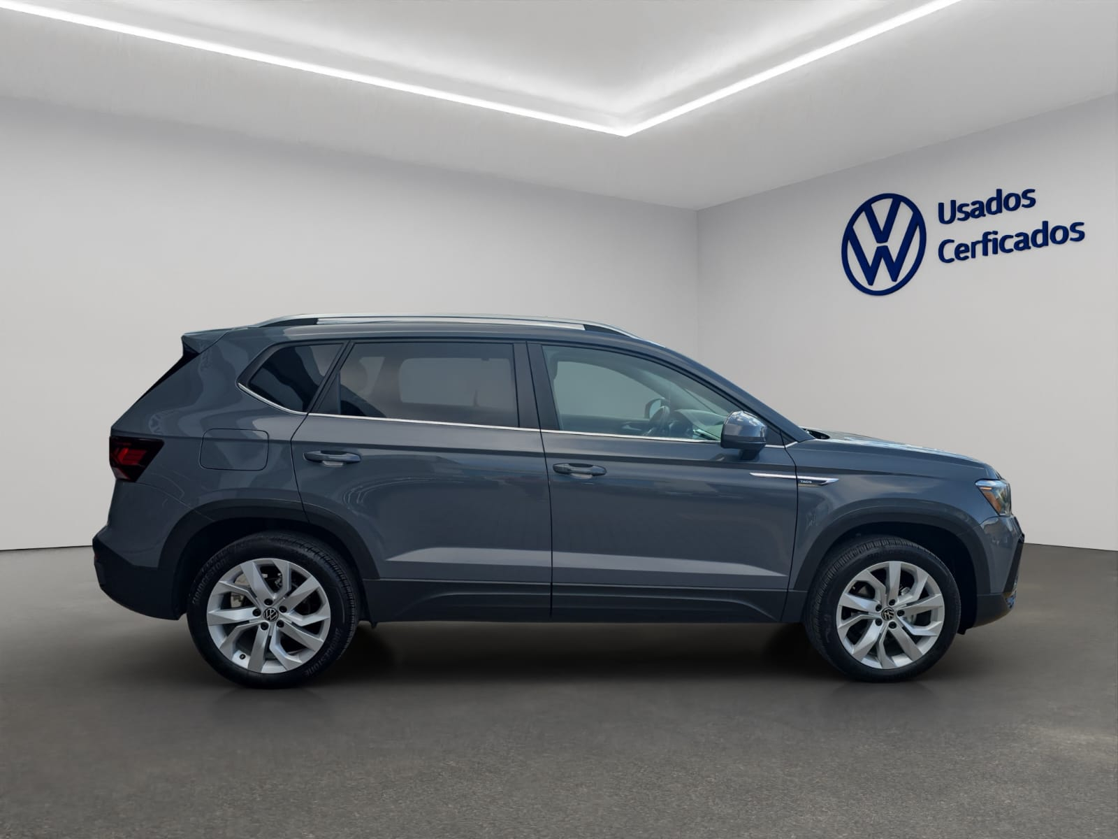 VOLKSWAGEN TAOS Arriba 6